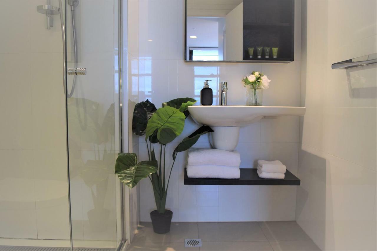 Executive Stay Little Collins Street Мельбурн Экстерьер фото
